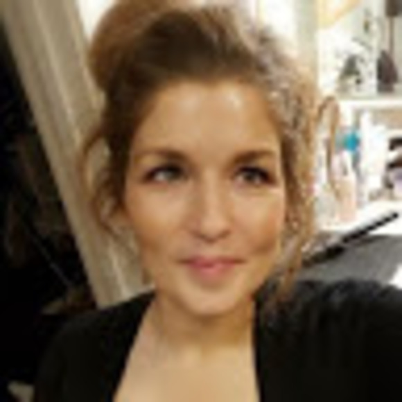 Meet your Posher, Maurita - Picture 1 of 1